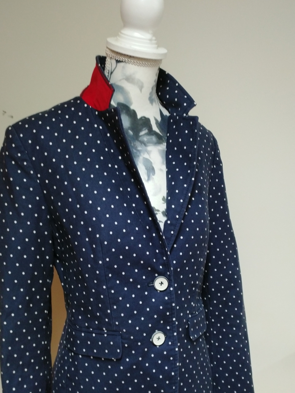 Tommy Hilfiger Navy and White Polka Dot Cotton Blazer, size 2